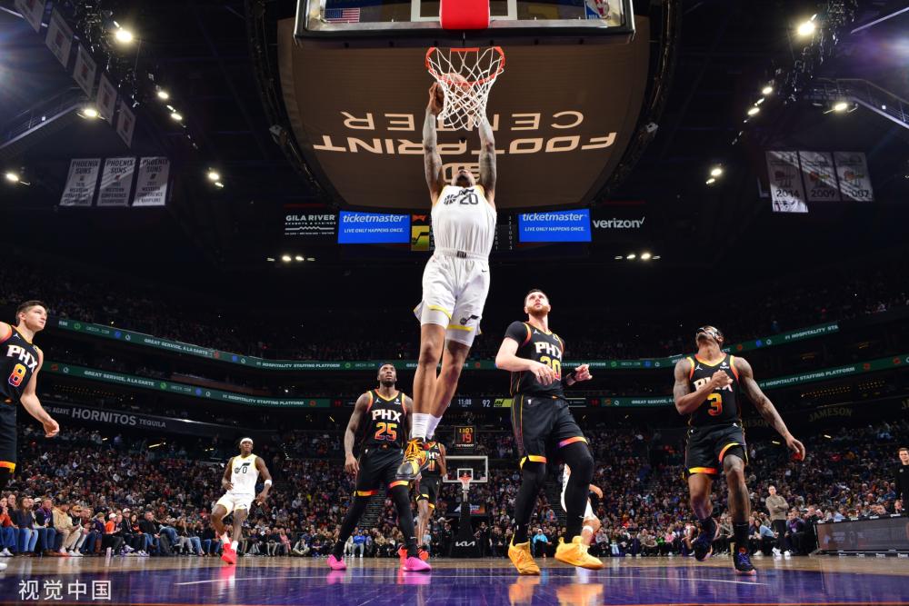 场时展现出 场时展现出